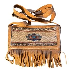 Minnetonka Vintage Suede Small Crossbody Purse Tan Suede Western Look